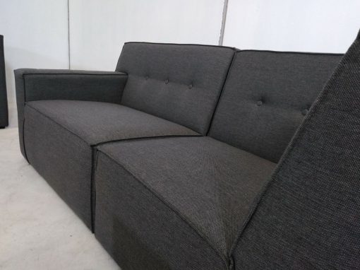 Asientos. Conjunto grande de sofás modulares de 3 y 2 plazas más 2 pufs – Modules