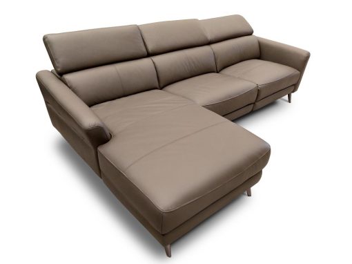 Sofá chaise longue en piel auténtica, asiento relax eléctrico. Color gris cálido- Texas