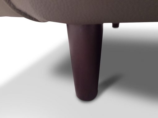 Patas de madera del sofá chaise longue tapizado en piel auténtica modelo Denver
